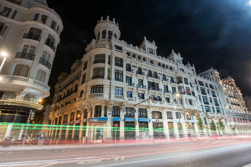 Room00 Gran Via Hostel Madrid Exterior photo